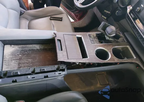 2021 Toyota Sienna Xle from USA, damaged, VIN 5TDYRKEC7MS053109